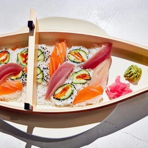 Sushi Boot Platte bunt