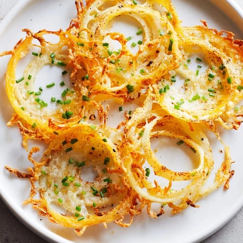 Knusprige Zwiebel Käse Chips